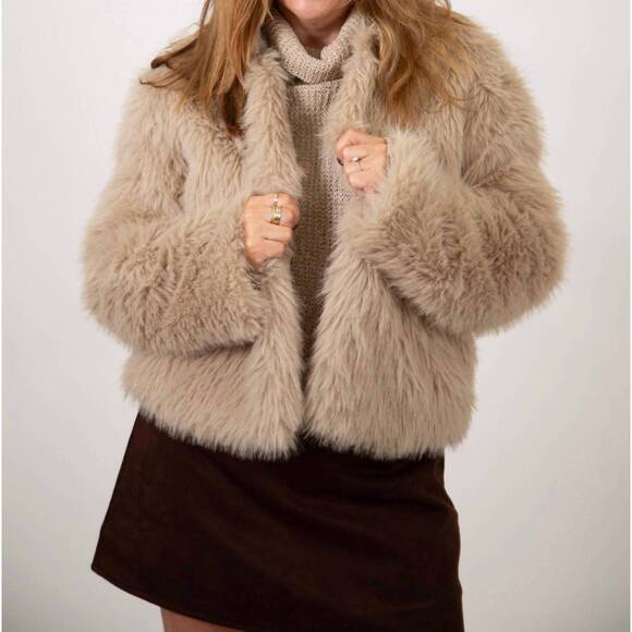 MIOU MUSE Jackets & Blazers - NEW MIOU MUSE faux fur cropped jacket in stone